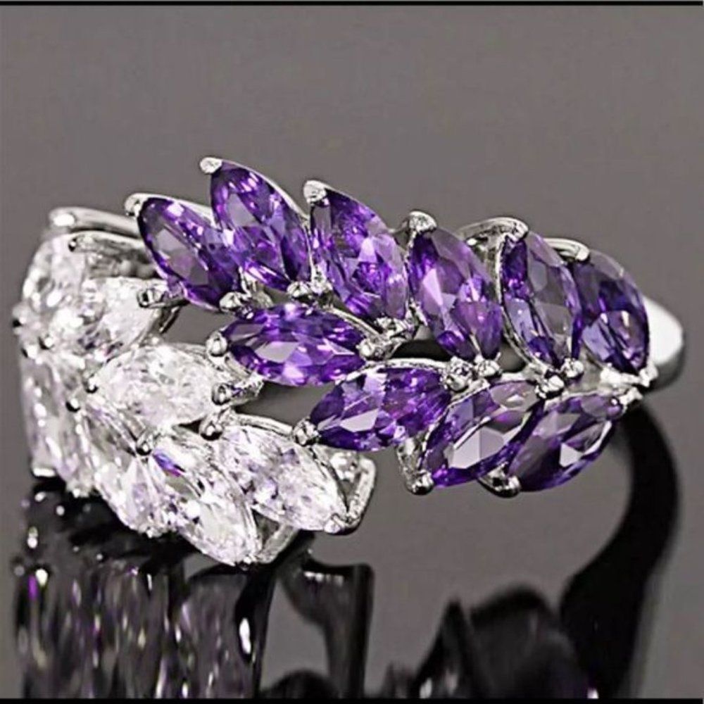 Beautiful Leaf Ring White Purple Zircon Ring size 7